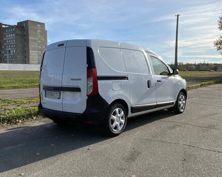 Белый Рено Dokker, объемом двигателя 1.6 л и пробегом 183 тыс. км за 8700 $, фото 2 на Automoto.ua
