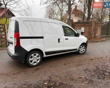 Белый Рено Dokker, объемом двигателя 1.5 л и пробегом 87 тыс. км за 12990 $, фото 4 на Automoto.ua