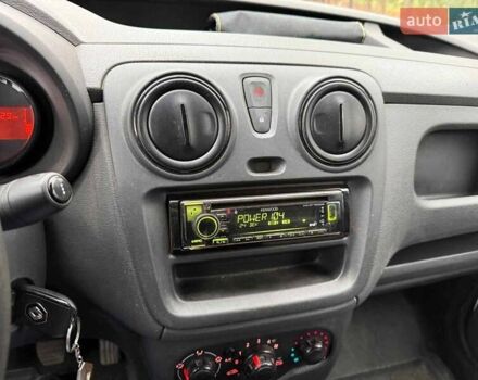 Белый Рено Dokker, объемом двигателя 1.5 л и пробегом 87 тыс. км за 12990 $, фото 13 на Automoto.ua