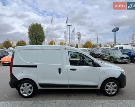 Білий Рено Dokker, об'ємом двигуна 1.5 л та пробігом 238 тис. км за 9077 $, фото 4 на Automoto.ua