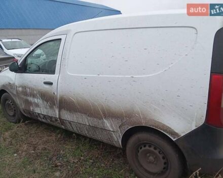 Белый Рено Dokker, объемом двигателя 1.46 л и пробегом 100 тыс. км за 6900 $, фото 4 на Automoto.ua