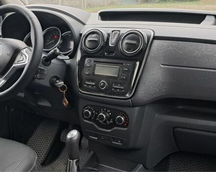 Білий Рено Dokker, об'ємом двигуна 1.5 л та пробігом 73 тис. км за 9800 $, фото 11 на Automoto.ua