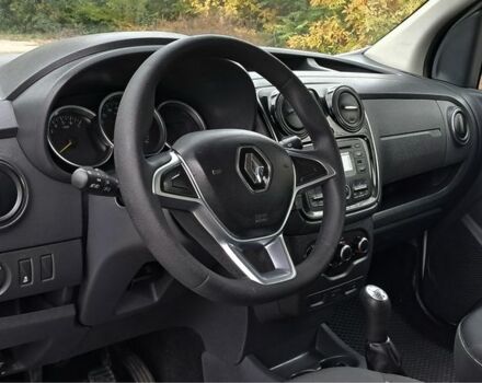 Білий Рено Dokker, об'ємом двигуна 1.5 л та пробігом 73 тис. км за 9800 $, фото 12 на Automoto.ua