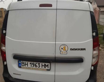 Белый Рено Dokker, объемом двигателя 1.6 л и пробегом 173 тыс. км за 4500 $, фото 1 на Automoto.ua