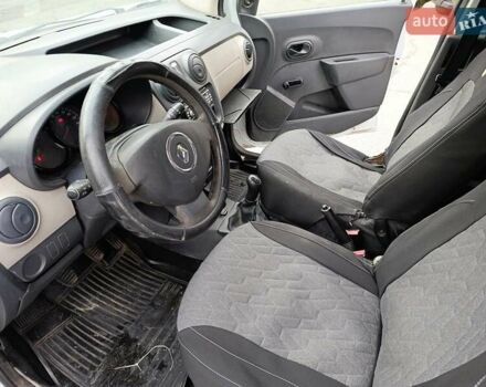 Белый Рено Dokker, объемом двигателя 1.5 л и пробегом 281 тыс. км за 6100 $, фото 3 на Automoto.ua