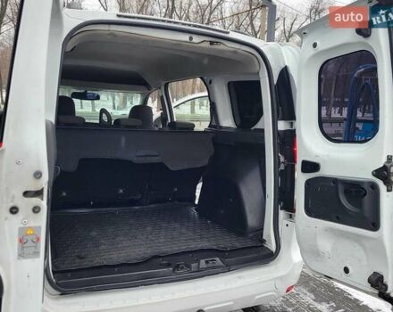 Белый Рено Dokker, объемом двигателя 1.5 л и пробегом 299 тыс. км за 7300 $, фото 6 на Automoto.ua