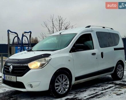 Белый Рено Dokker, объемом двигателя 1.5 л и пробегом 299 тыс. км за 7300 $, фото 2 на Automoto.ua