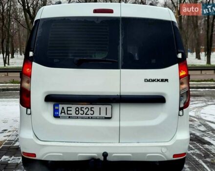 Белый Рено Dokker, объемом двигателя 1.5 л и пробегом 299 тыс. км за 7300 $, фото 4 на Automoto.ua