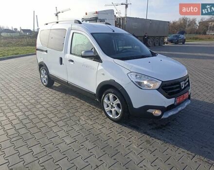 Белый Рено Dokker, объемом двигателя 0 л и пробегом 242 тыс. км за 9200 $, фото 9 на Automoto.ua