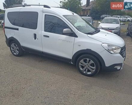 Білий Рено Dokker, об'ємом двигуна 1.5 л та пробігом 237 тис. км за 9700 $, фото 5 на Automoto.ua