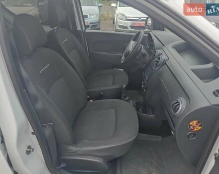 Білий Рено Dokker, об'ємом двигуна 1.5 л та пробігом 237 тис. км за 9700 $, фото 10 на Automoto.ua