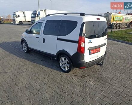 Белый Рено Dokker, объемом двигателя 0 л и пробегом 242 тыс. км за 9200 $, фото 2 на Automoto.ua