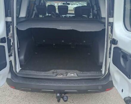 Белый Рено Dokker, объемом двигателя 0 л и пробегом 242 тыс. км за 9200 $, фото 14 на Automoto.ua