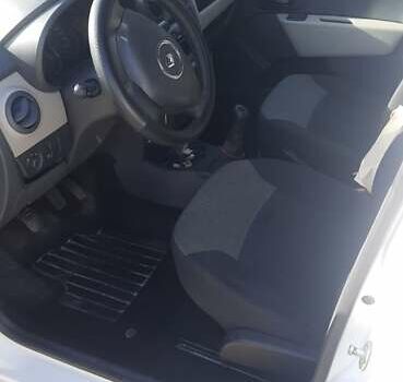 Білий Рено Dokker, об'ємом двигуна 1.5 л та пробігом 170 тис. км за 6900 $, фото 1 на Automoto.ua