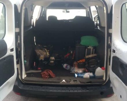 Білий Рено Dokker, об'ємом двигуна 1.46 л та пробігом 300 тис. км за 8500 $, фото 5 на Automoto.ua