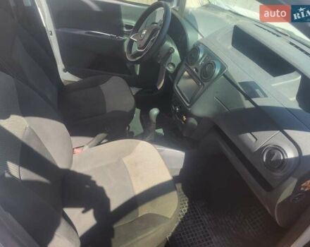 Белый Рено Dokker, объемом двигателя 1.5 л и пробегом 260 тыс. км за 2500 $, фото 10 на Automoto.ua