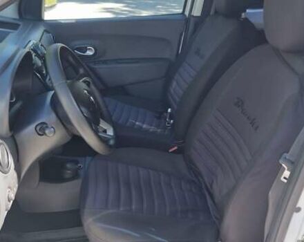 Белый Рено Dokker, объемом двигателя 1.6 л и пробегом 193 тыс. км за 8600 $, фото 5 на Automoto.ua