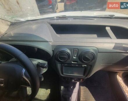 Белый Рено Dokker, объемом двигателя 1.5 л и пробегом 260 тыс. км за 2500 $, фото 12 на Automoto.ua