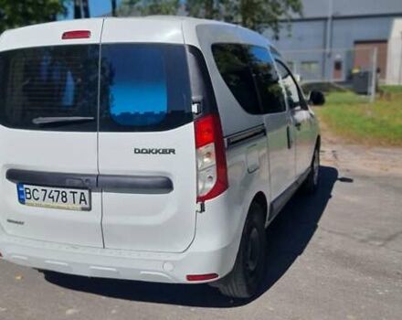 Белый Рено Dokker, объемом двигателя 1.6 л и пробегом 193 тыс. км за 8600 $, фото 1 на Automoto.ua