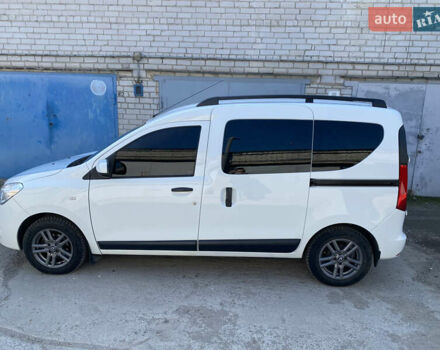 Белый Рено Dokker, объемом двигателя 1.46 л и пробегом 295 тыс. км за 9000 $, фото 1 на Automoto.ua