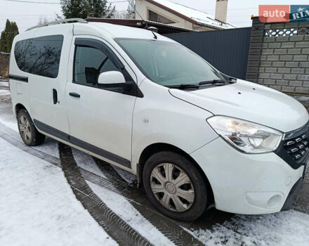Білий Рено Dokker, об'ємом двигуна 1.46 л та пробігом 206 тис. км за 10000 $, фото 3 на Automoto.ua