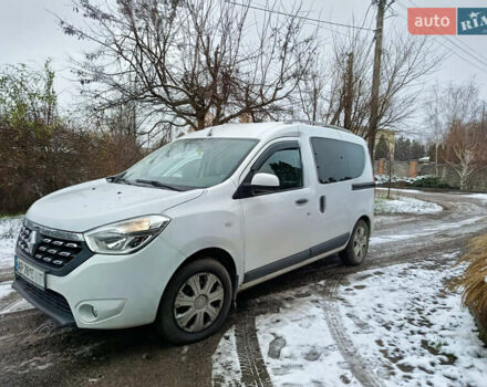 Білий Рено Dokker, об'ємом двигуна 1.46 л та пробігом 206 тис. км за 10000 $, фото 10 на Automoto.ua