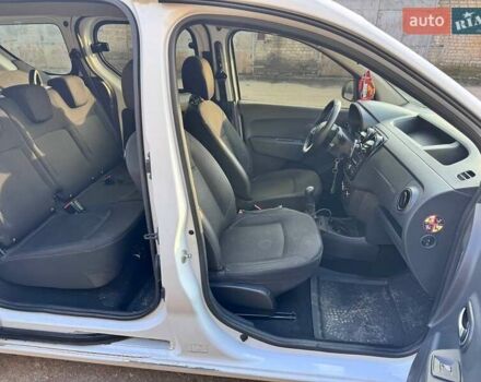 Белый Рено Dokker, объемом двигателя 1.46 л и пробегом 202 тыс. км за 10200 $, фото 11 на Automoto.ua