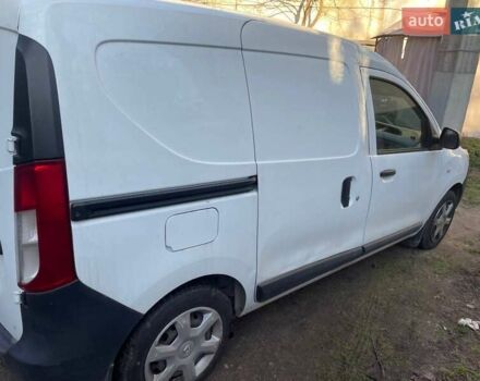 Белый Рено Dokker, объемом двигателя 1.6 л и пробегом 193 тыс. км за 7500 $, фото 8 на Automoto.ua