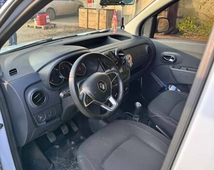 Белый Рено Dokker, объемом двигателя 1.46 л и пробегом 202 тыс. км за 10200 $, фото 14 на Automoto.ua