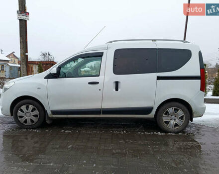 Білий Рено Dokker, об'ємом двигуна 1.46 л та пробігом 206 тис. км за 10000 $, фото 2 на Automoto.ua