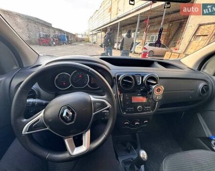 Белый Рено Dokker, объемом двигателя 1.46 л и пробегом 202 тыс. км за 10200 $, фото 15 на Automoto.ua