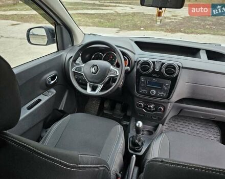 Белый Рено Dokker, объемом двигателя 1.5 л и пробегом 79 тыс. км за 11500 $, фото 21 на Automoto.ua