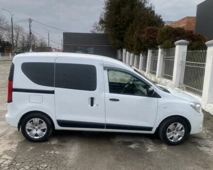 Білий Рено Dokker, об'ємом двигуна 1.46 л та пробігом 234 тис. км за 9600 $, фото 6 на Automoto.ua