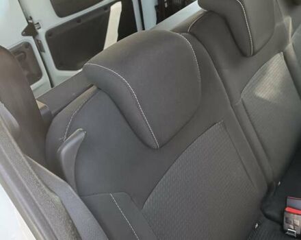 Белый Рено Dokker, объемом двигателя 1.46 л и пробегом 119 тыс. км за 9700 $, фото 6 на Automoto.ua