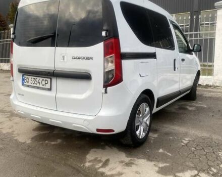 Білий Рено Dokker, об'ємом двигуна 1.46 л та пробігом 234 тис. км за 9600 $, фото 5 на Automoto.ua