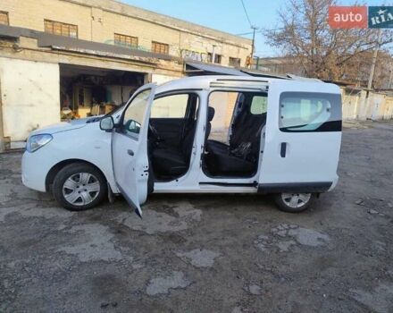 Білий Рено Dokker, об'ємом двигуна 1.6 л та пробігом 80 тис. км за 11000 $, фото 2 на Automoto.ua