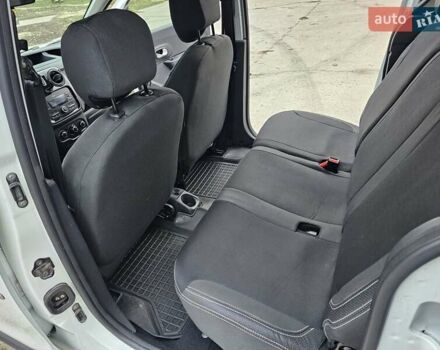 Белый Рено Dokker, объемом двигателя 1.5 л и пробегом 79 тыс. км за 11500 $, фото 22 на Automoto.ua