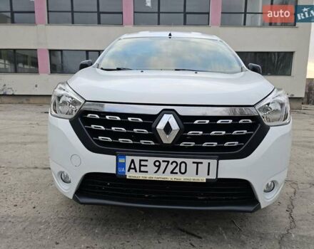 Белый Рено Dokker, объемом двигателя 1.5 л и пробегом 79 тыс. км за 11500 $, фото 12 на Automoto.ua