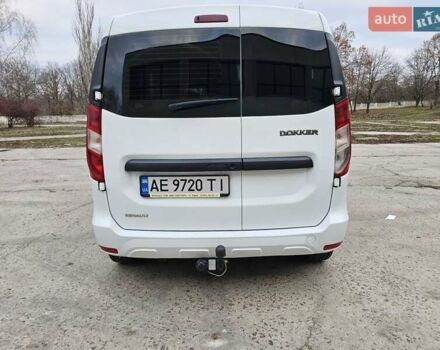 Белый Рено Dokker, объемом двигателя 1.5 л и пробегом 79 тыс. км за 11500 $, фото 7 на Automoto.ua
