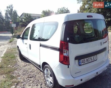 Белый Рено Dokker, объемом двигателя 1.6 л и пробегом 169 тыс. км за 9800 $, фото 1 на Automoto.ua