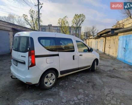 Білий Рено Dokker, об'ємом двигуна 1.6 л та пробігом 80 тис. км за 11000 $, фото 4 на Automoto.ua