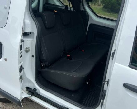 Белый Рено Dokker, объемом двигателя 1.6 л и пробегом 79 тыс. км за 12500 $, фото 12 на Automoto.ua