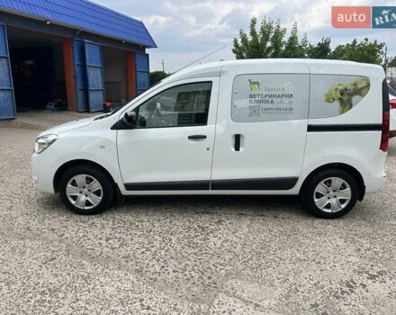 Белый Рено Dokker, объемом двигателя 1.6 л и пробегом 79 тыс. км за 14000 $, фото 15 на Automoto.ua
