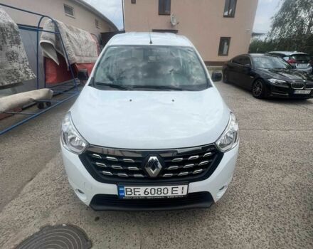 Белый Рено Dokker, объемом двигателя 1.6 л и пробегом 79 тыс. км за 12500 $, фото 4 на Automoto.ua