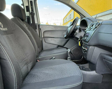 Белый Рено Dokker, объемом двигателя 1.5 л и пробегом 156 тыс. км за 12900 $, фото 19 на Automoto.ua