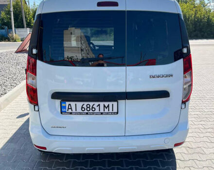 Белый Рено Dokker, объемом двигателя 1.5 л и пробегом 134 тыс. км за 12300 $, фото 3 на Automoto.ua
