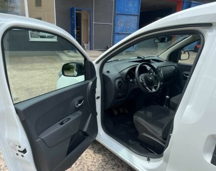 Белый Рено Dokker, объемом двигателя 1.6 л и пробегом 79 тыс. км за 12500 $, фото 16 на Automoto.ua