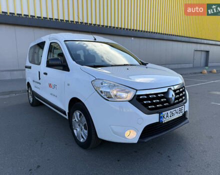 Белый Рено Dokker, объемом двигателя 1.5 л и пробегом 156 тыс. км за 12900 $, фото 3 на Automoto.ua