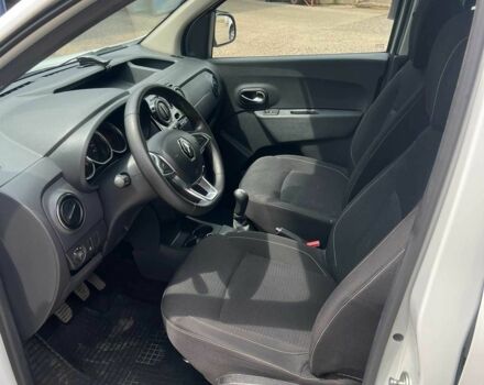 Белый Рено Dokker, объемом двигателя 1.6 л и пробегом 79 тыс. км за 12500 $, фото 1 на Automoto.ua