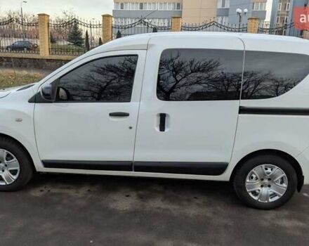 Белый Рено Dokker, объемом двигателя 1.6 л и пробегом 52 тыс. км за 13999 $, фото 6 на Automoto.ua